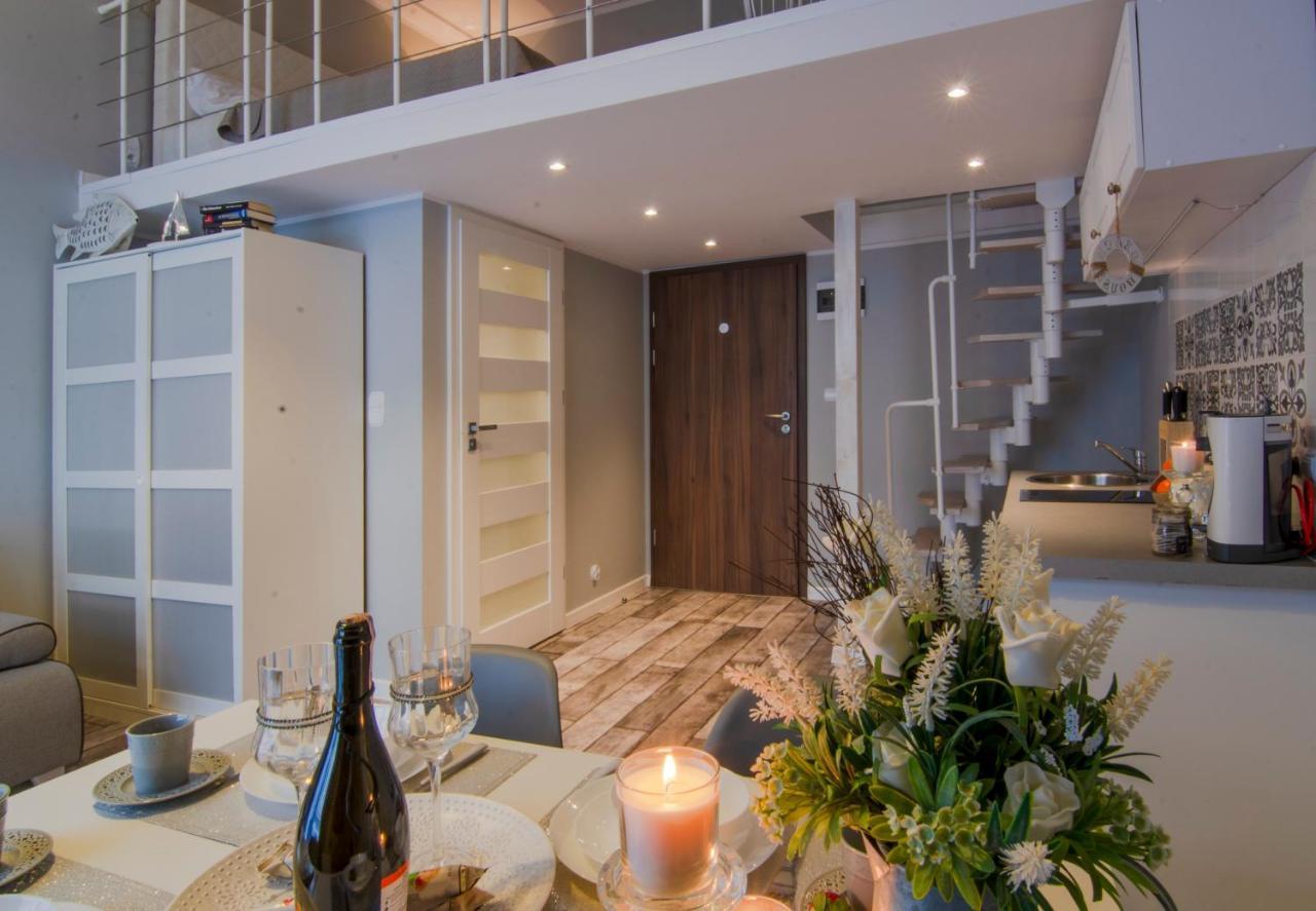 Holiday Home Baltic Z Antresola I Balkonem Przy Plazy ミエンジズドロイェ エクステリア 写真